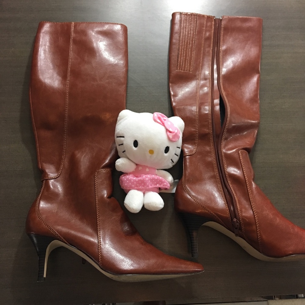 A/M  - Knee High Boots Brown Size 8 1/2